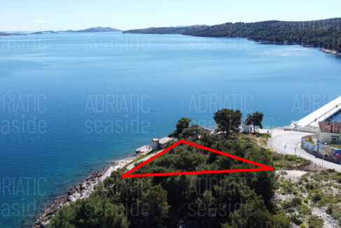 First row plot in Sali, Dugi otok island, Croatia, www.adriaticseaside.com